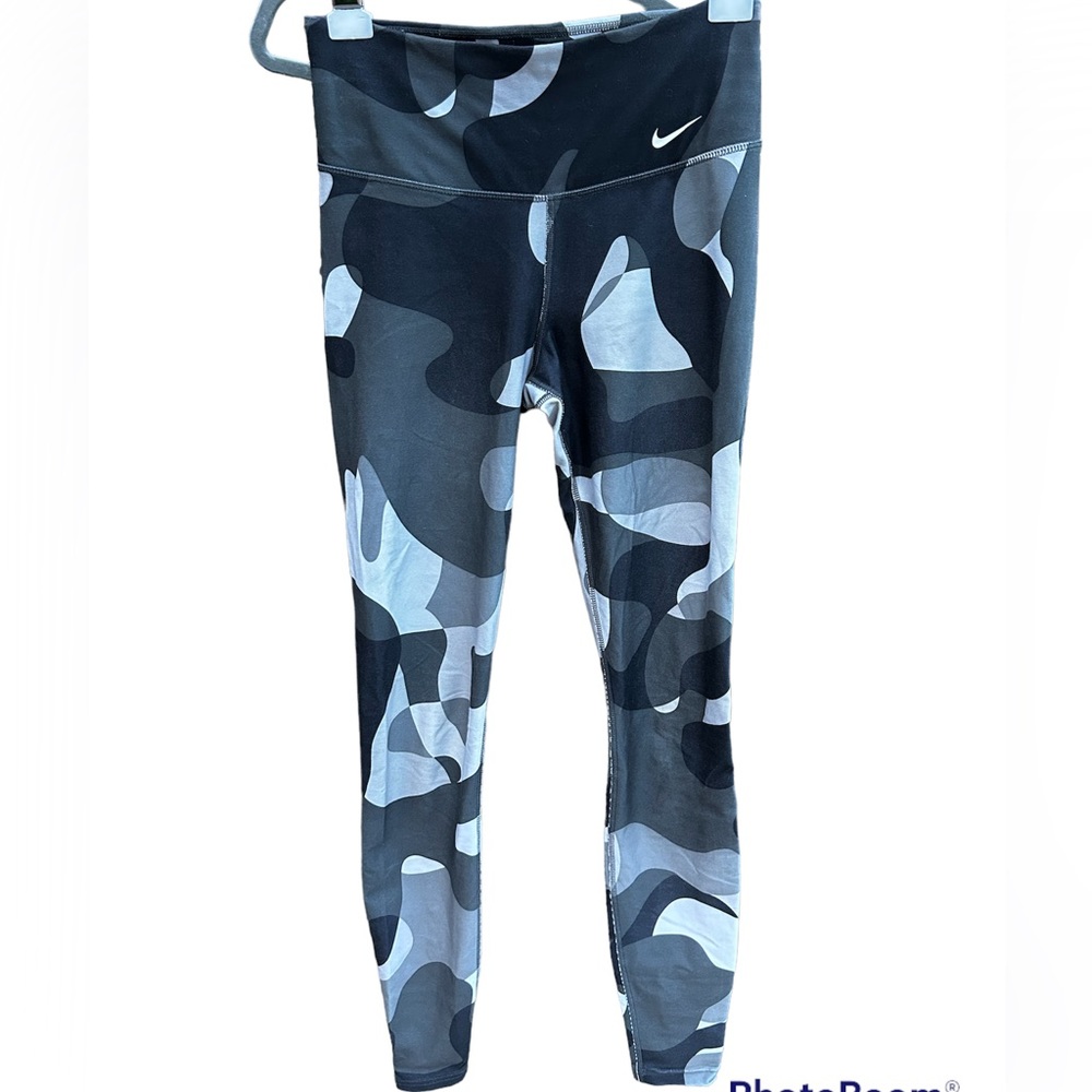 Nike Camo leggings